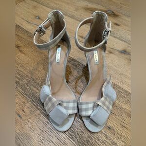 Tahari Plaid Bow Ankle Strap Heels Neutral Suede Open Toe Pumps - Size 6